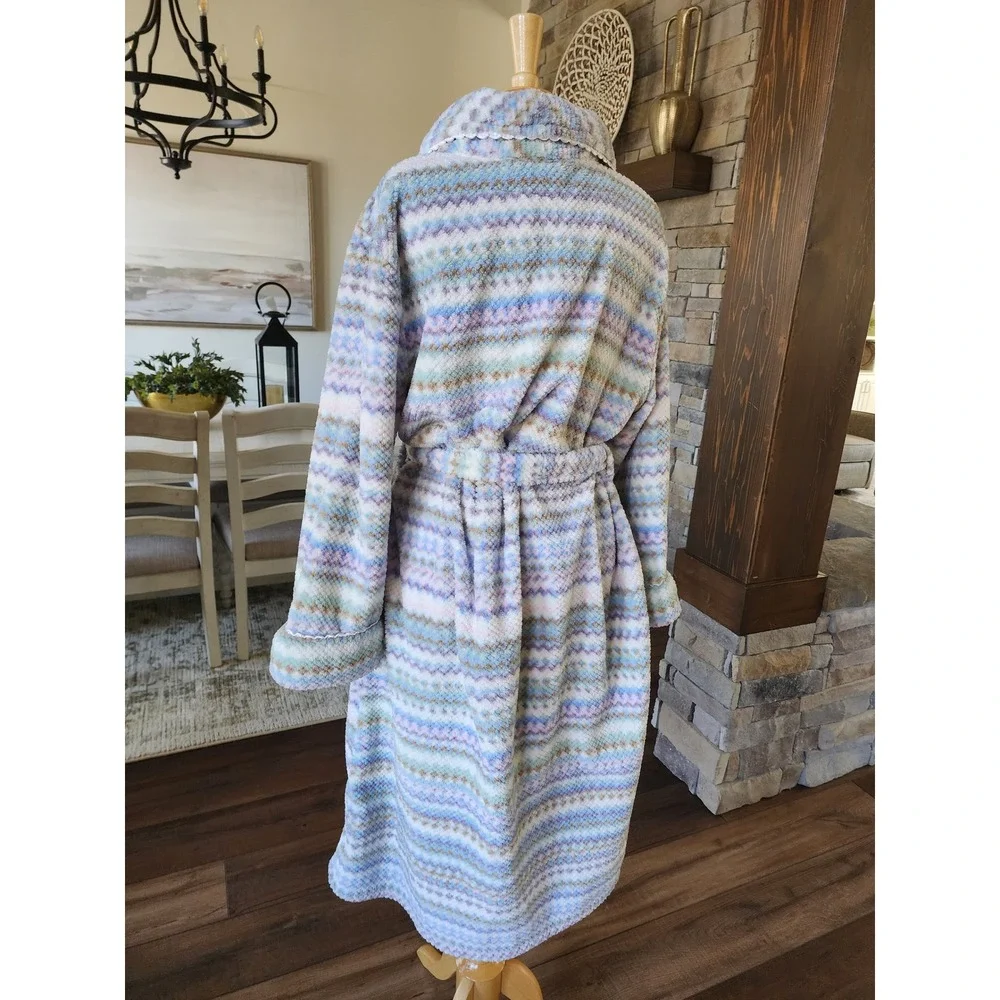 Carole Hochman Live Well Sleep Well Womens XL‎ Plush Fleece Robe Pastel Chevron